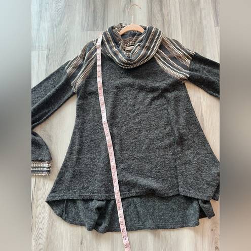 Ryu Anthropologie  S Gray Knit Oversized Sweater