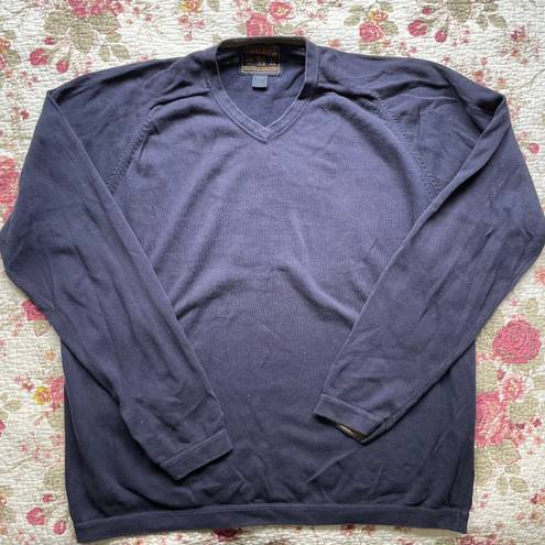 Woolrich Navy VNeck Sweater