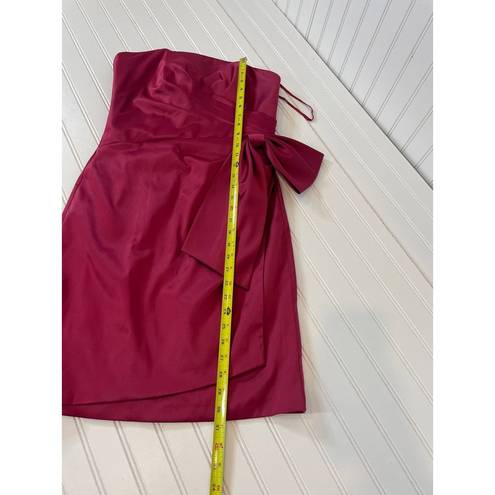 White House | Black Market  Burgundy Satin Bow Side Mini Strapless Dress Size 4