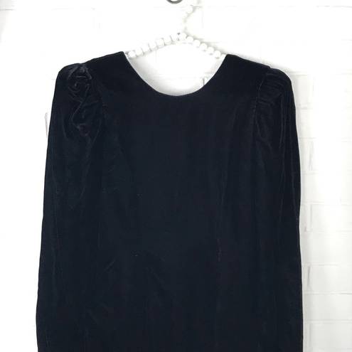 Glamorous Vintage Velvet Black Low Back Bow Detail  Little Back Dress Size 4