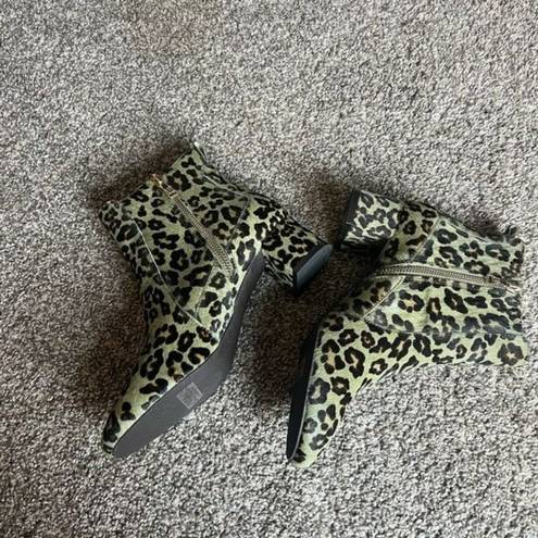 Jack Rogers  booties cow fur cheetah print 6 1/2 Medium heeled