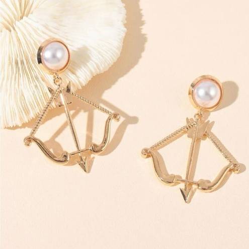 Bow and arrow Pearl  earrings 🌟​​​​​​​​​​​​​​​​​