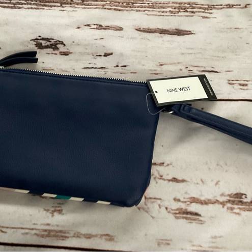 Nine West NWT  LARGE POUCH WRISTLET