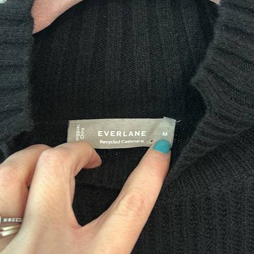 Everlane NWOT  The Cashmere Ribbed Turtleneck