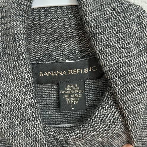 Banana Republic  Merino Wool Turtleneck Sweater | size large