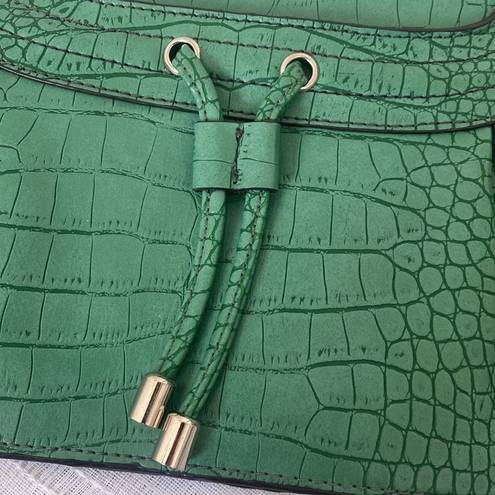 Nine West  Kelly green crocodile pattern large clutch.