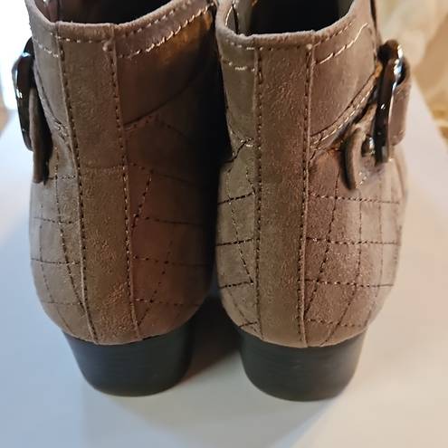 Unisa Brown faux suede ankle boots