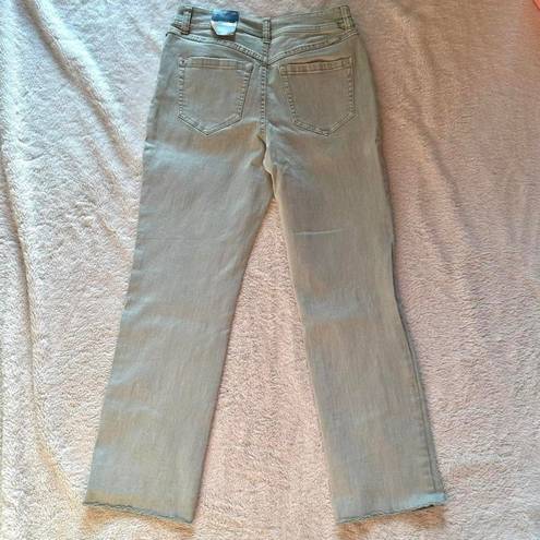 INC NWT-  STRAIGHT LEG SAGE Green Jeans. SUPER STRETCHY.