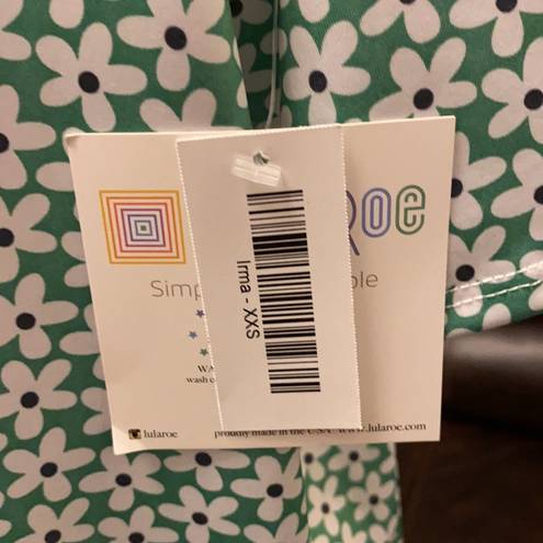 LuLaRoe Irma shirt 👚