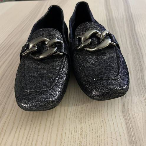 Donald Pliner  Black Silver Metallic Chain Loafer Size 7