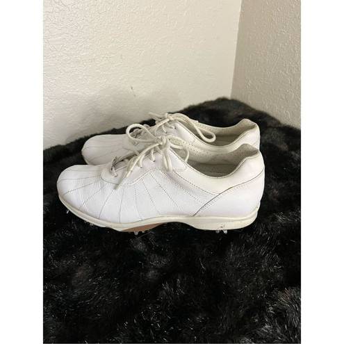 FootJoy Women's  White Lace Up Golf Shoes emBody Size 8.5  96100