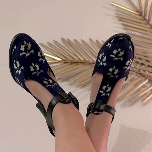 Opening Ceremony  Janette T-Strap Chunky Blue Black White Floral Heels | Sz 37