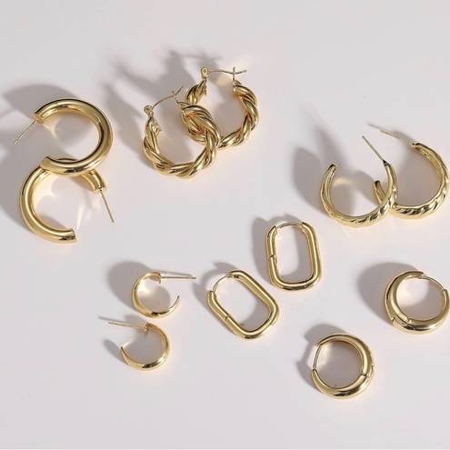 Gold Hoop Earrings| 14K Gold Plated| Lightweight| Hypoallergenic| Hoops