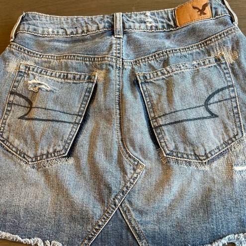 American Eagle  Button‎ Distressed Jean Skirt Women's Size 4