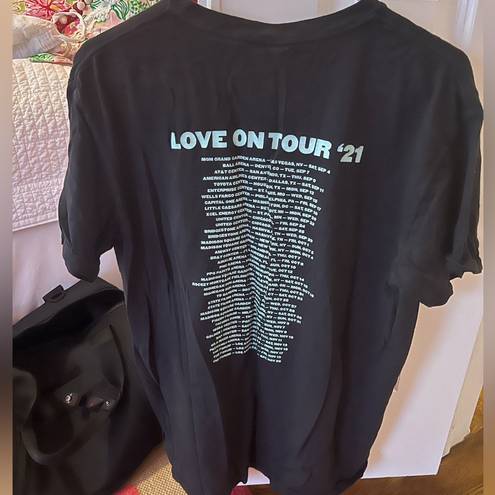 Harry Styles  Love on Tour T Shirt