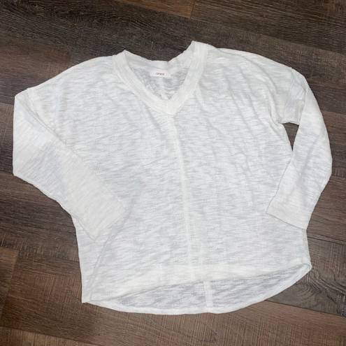 Cherish White Lightweight Sweater Women’s Medium