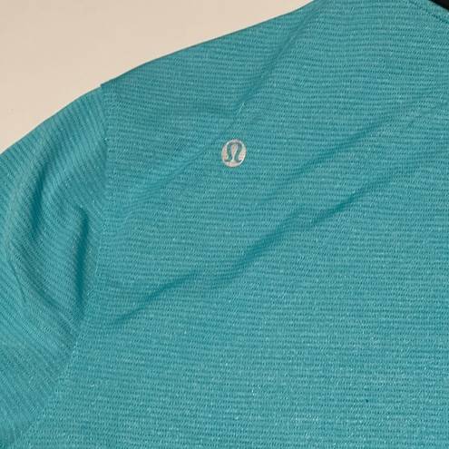 Lululemon Mens Vented Blue short sleeve t shirt size Medium M