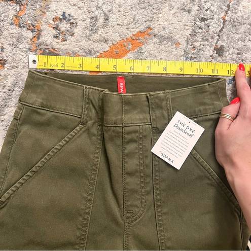 Spanx Stretch Twill Ankle Cargo Pant‎ Darken Olive Size Small Tall NWT