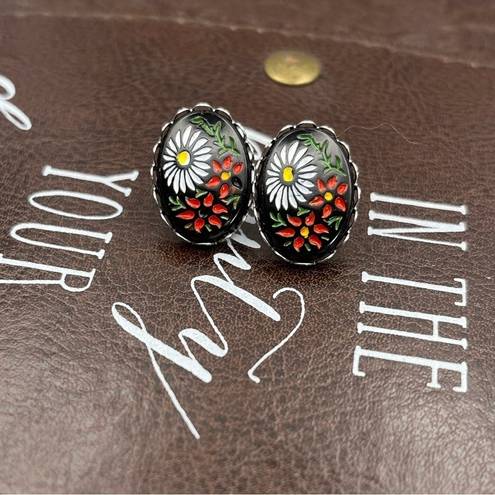 Daisy Vintage 1970s Black White  Red Floral Cabochon Stainless Steel Earrings