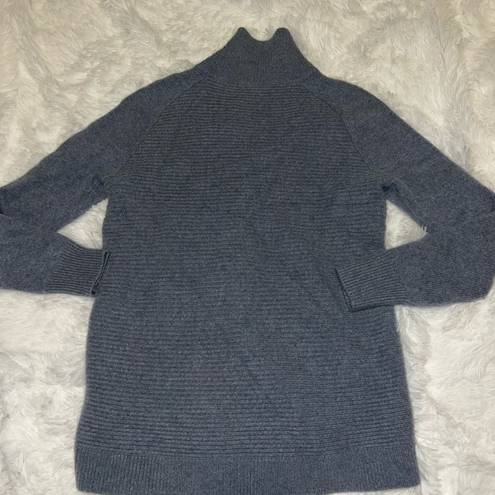 Garnet Hill  Turtle Neck Sweater Size Medium 100% Cashmere