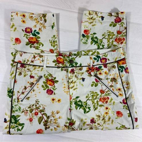 Disney ’s Alice Through the Looking Glass White Floral Capri Length Pants Size 10