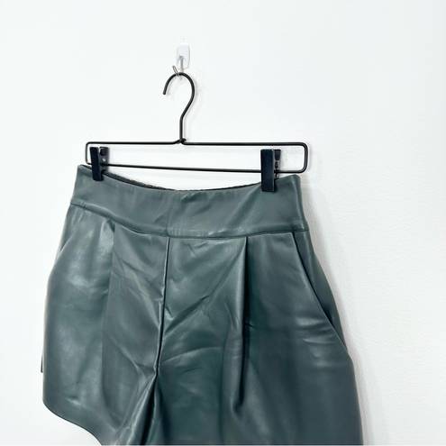 Susana Monaco  Faux Leather Pleated Shorts Dark Green Size Medium