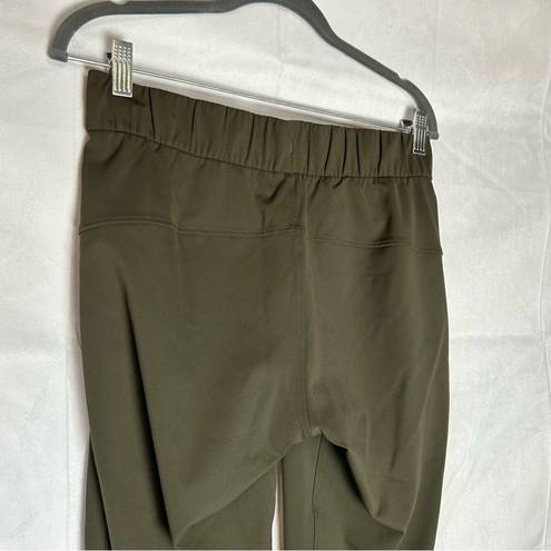 Lululemon  On The Fly Green Cropped Workout Jogger Pants Size 6