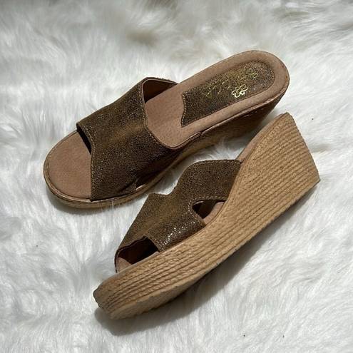 sbicca  Leather Sandals Size 7. B86