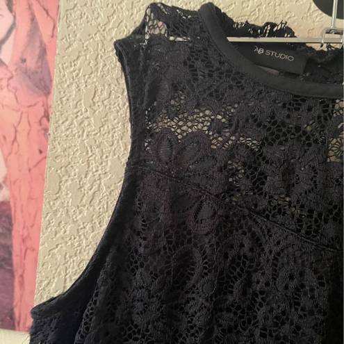 AB Studio Womens  black lace tank top size Large