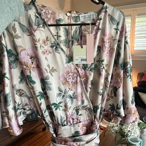 Dress Forum NWT Meet me in the Garden Floral Romper Dress size small