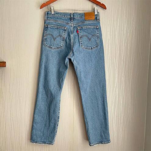 Levi’s Levi's Women's Wedgie Straight Jeans Size 28 Blue Distressed High Rise Cropped