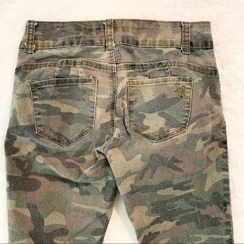 Vip Jeans  Camouflage Stretch Skinny Capri Size 1/2