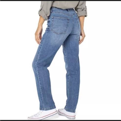 Celebrity Pink NEW  High Rise 90s Jeans Size 17