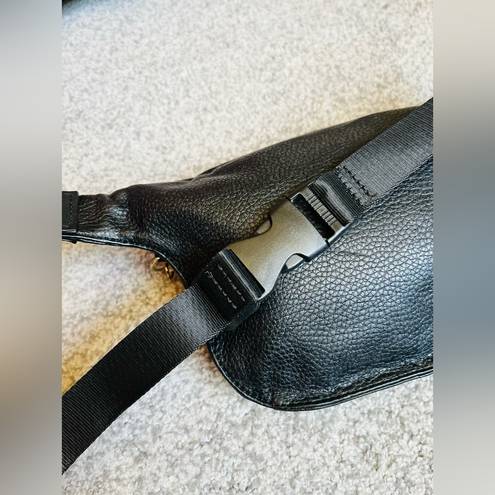 Juicy Couture Fanny Pack Belt Bag Black like New