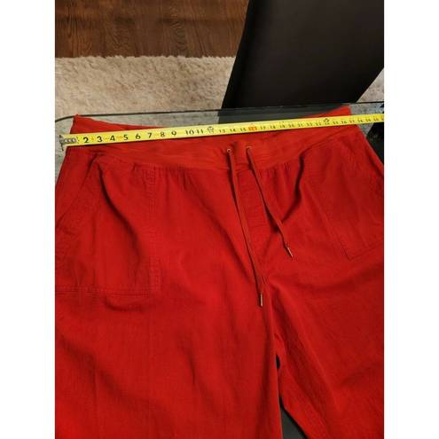 Terra & Sky  Women's Solid Red Cotton Mid Rise Pull on Casual Capri Pant Size 5X