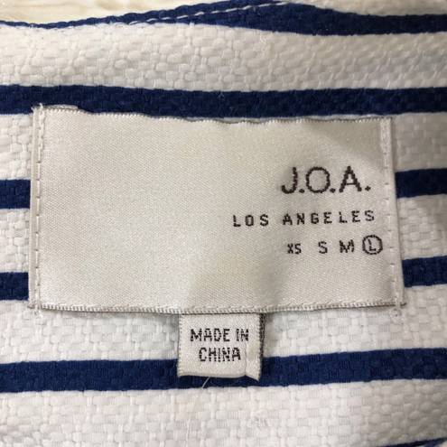 J.O.A. white blue striped croptop cold shoulder Large