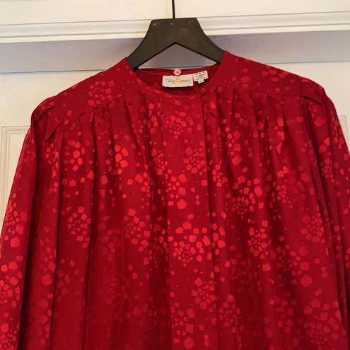 Oleg Cassini Vintage  100% silk neck tie red dot blouse, size 6