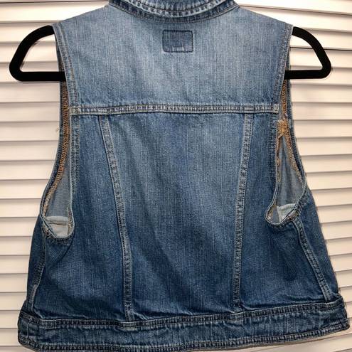 American Eagle COPY -  Denim Button Down Vest Size Medium