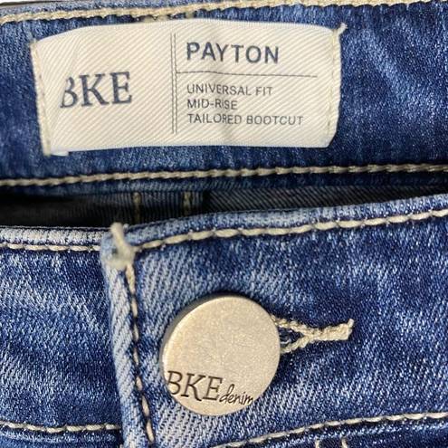 Buckle BKE Payton Universal Fit Mid Rise Tailored Bootcut Light Wash Size 30 x 33.5