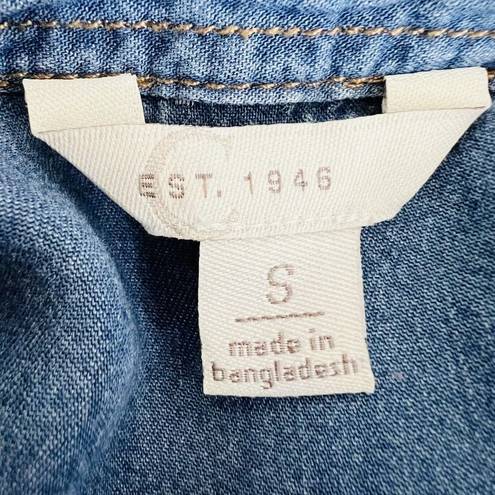 Est. 1946  Blue Lightweight Button Down Denim Shirt ~ Size Small