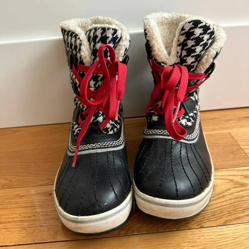 Sorel Tivoli Black White Houndstooth Waterproof Winter Boots