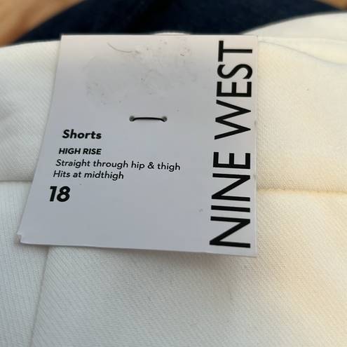 Nine West  White High Rise Pleat Front Shorts - NWT