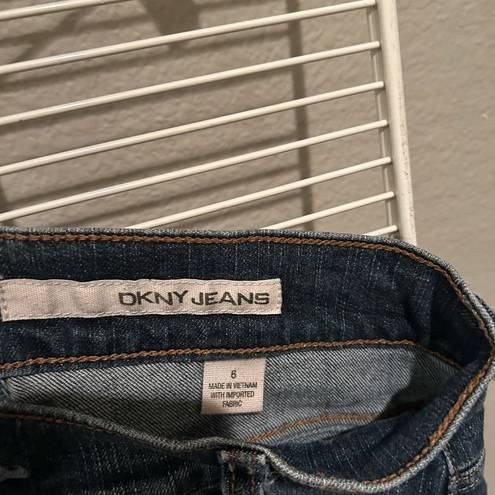 DKNY  crop jeans