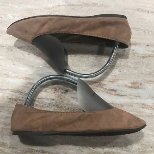 Breckelle’s Breckelle Suede Tan Flats - sz 6.5 - New