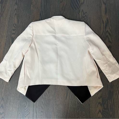 Alice + Olivia  White & Black Lined Cropped Blazer