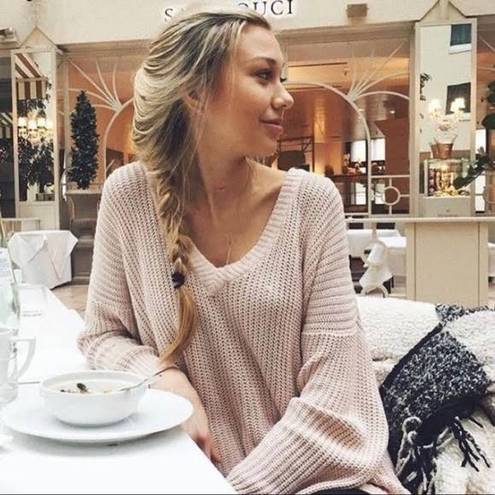 Brandy Melville Light Pink Lance Sweater