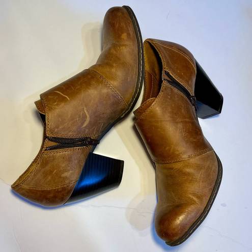 Born concept B.O.C. Brown Leather Buckle Oxford Ankle Boots Booties Heel Sz 8.5