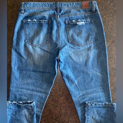 Harper  Distressed Straight Leg Jeans - size 30