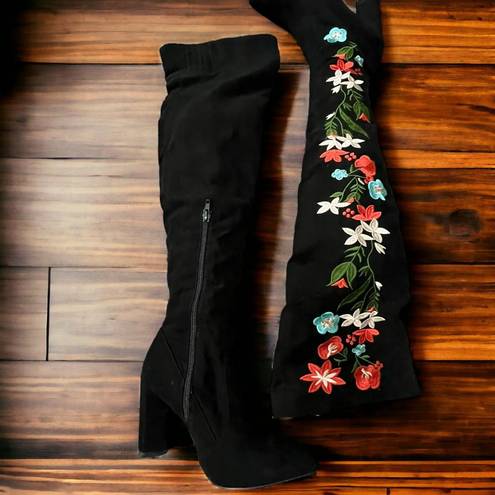 Qupid  Miss 10 Embroidered Floral Thigh High Boots Black Faux Suede Size 5.5‎