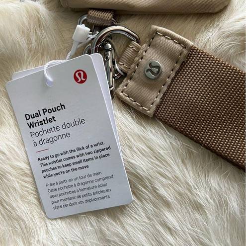 Lululemon  Pouch Wristlet